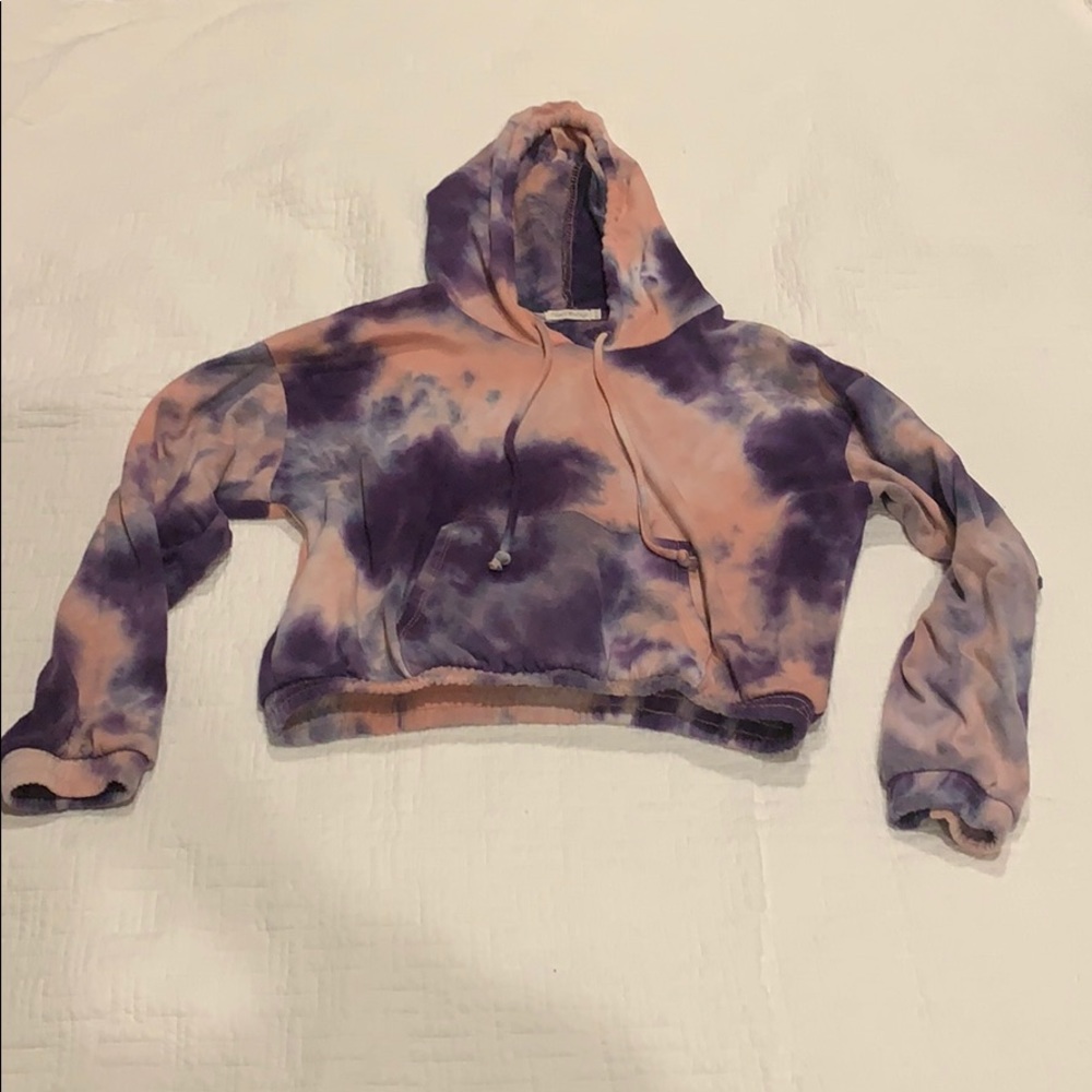 Cropped tie dye hoodie